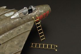 Step ladders Mig 15/Mig 17 (two type)