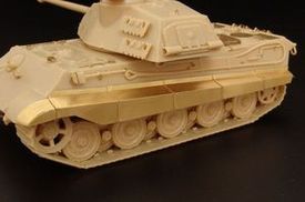 Tiger II Ausf. B „Königstiger“ fenders (Revel kit)