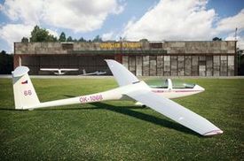 DG-1000S Glider AKVY