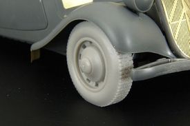 Citroen 11CV wheels
