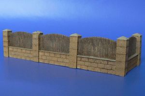 Fence with underpinning